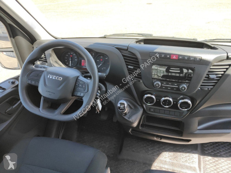 Užitkové vozidlo Iveco 35C16H3.0 empattement 4100