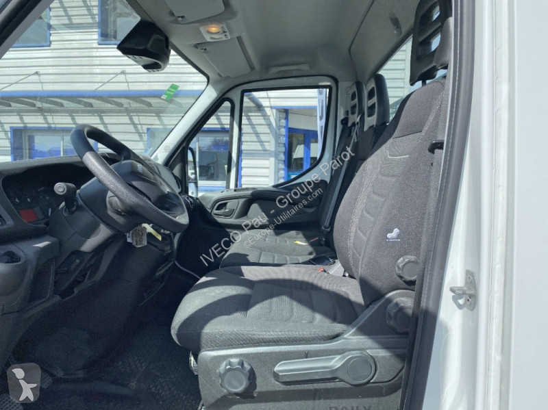 Bedrijfswagen Iveco 35C16H3.0 empattement 4100