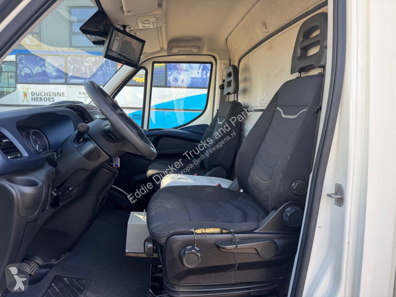 Autoutilitară Iveco 40-180 HI-MATIC EURO 6
