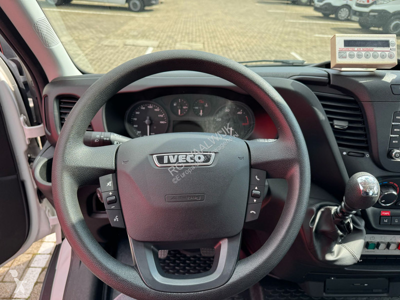 Véhicule utilitaire Iveco 35S14 APK 10-07-2026...