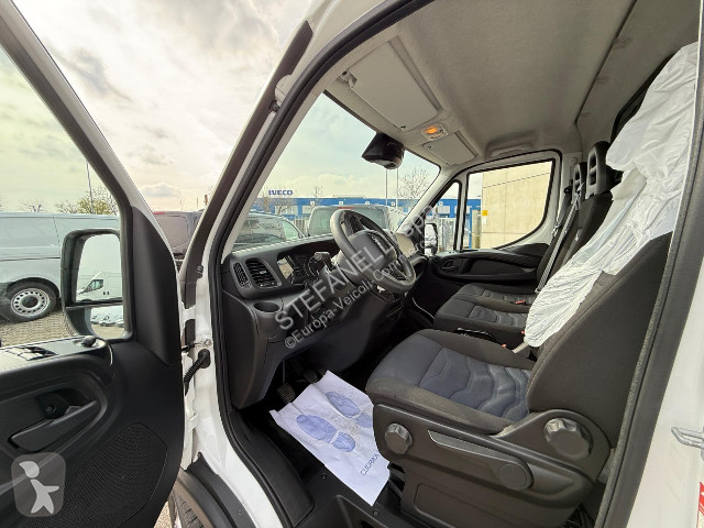 Veicolo commerciale Iveco DAILY 35S16 V passo 4100