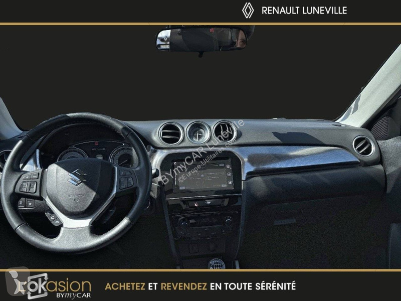 Autoutilitară Suzuki Vitara 1.4 Boosterjet...