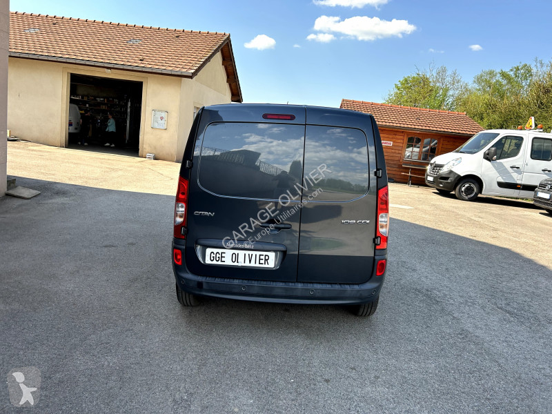 Véhicule utilitaire Mercedes Compact 109 1.5...
