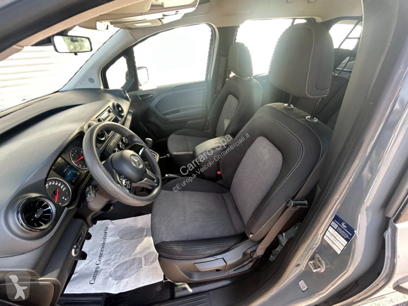 عربة نفعية Mercedes 2021