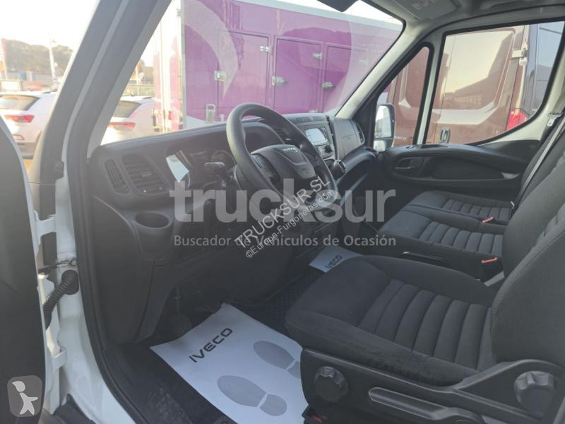 Užitkové vozidlo Iveco  DAILY 35S16V 12M3