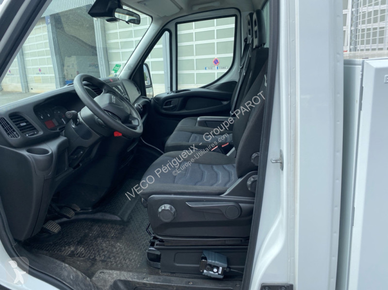 Veicolo commerciale Iveco 35C16H3.0 Empattement...