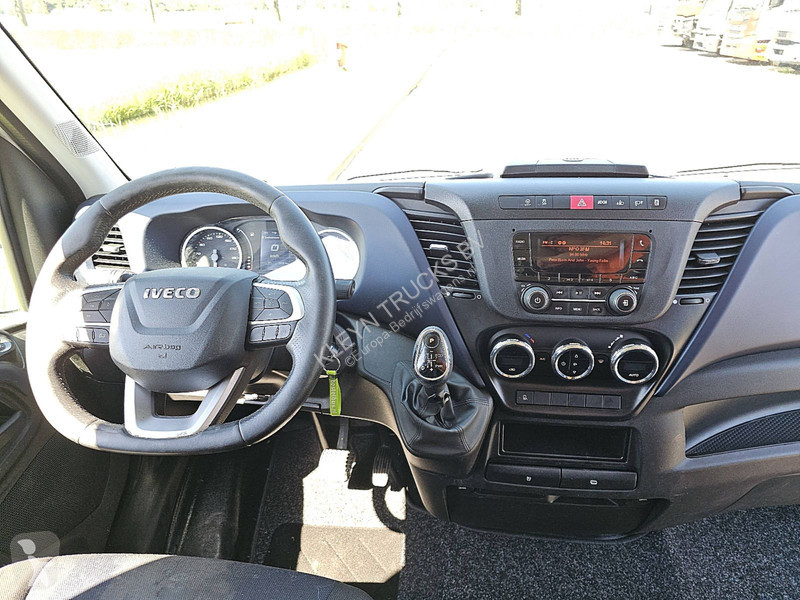 Veicolo commerciale Iveco 35S18 3.0Ltr 180Pk...