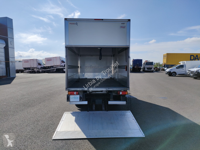 Veicolo commerciale Renault 20M3 145 CV FOURGON...