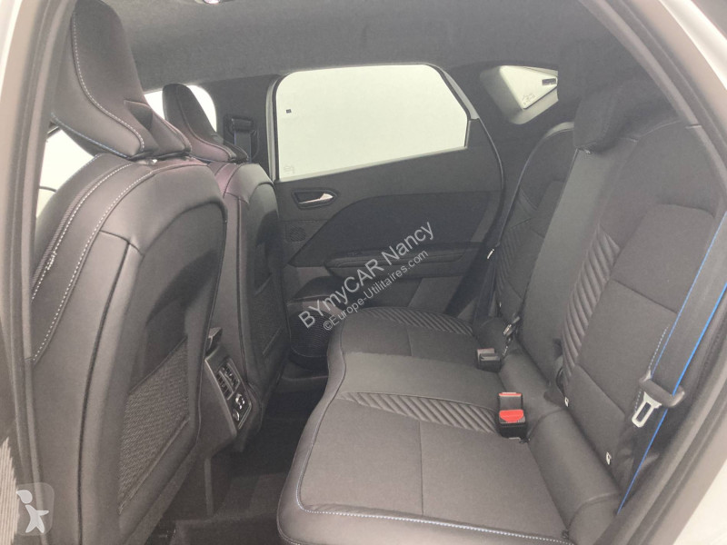 Veicolo commerciale Renault Captur E-Tech full...