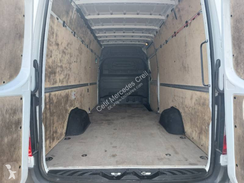 Véhicule utilitaire Mercedes