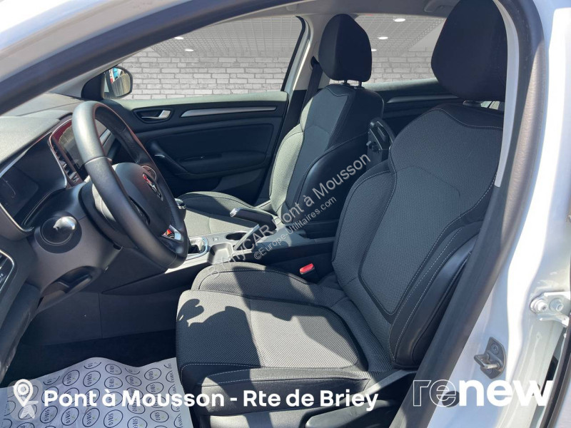 Véhicule utilitaire Renault Megane IV Berline...