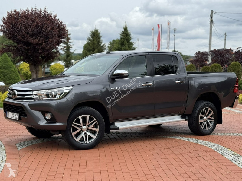 Autoutilitară Toyota Hilux