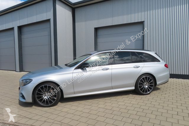 Užitkové vozidlo Mercedes E 400 E -lasse...
