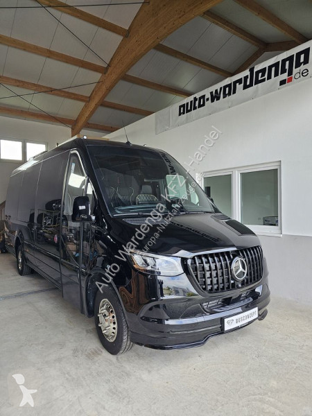 Véhicule utilitaire Mercedes 519