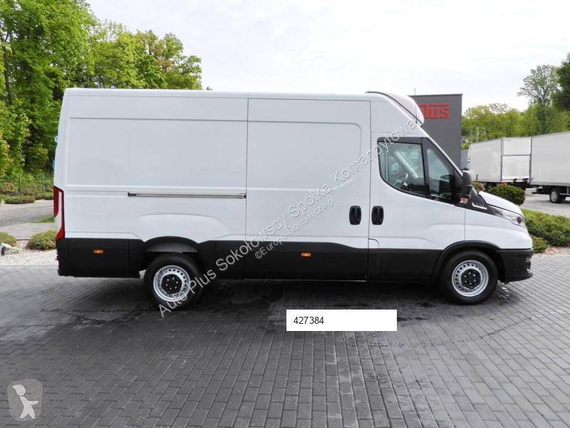 Autoutilitară Iveco DAILY 35S14 FURGON CHŁODNIA...