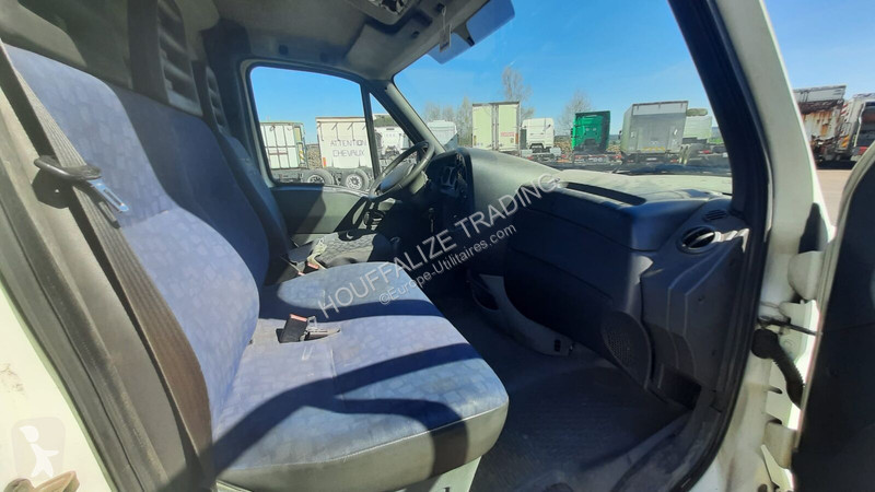 Veicolo commerciale Iveco 35S12