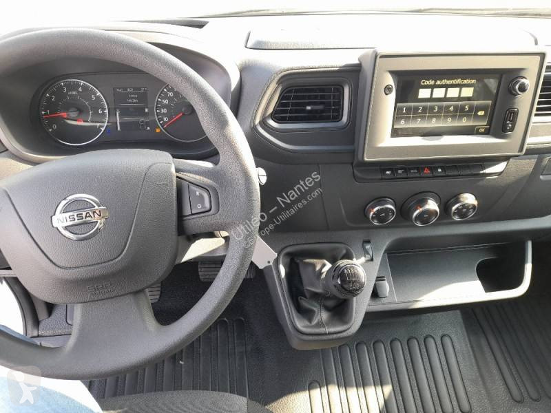 Furgoneta Nissan