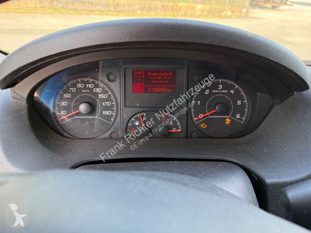 Nyttofordon Peugeot 330 L1H1 Asphalt BlueHDi...