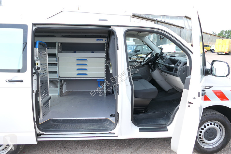 Véhicule utilitaire Volkswagen T6 Transporter...