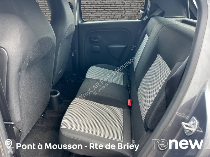 Autoutilitară Renault Twingo III Achat Intégral...
