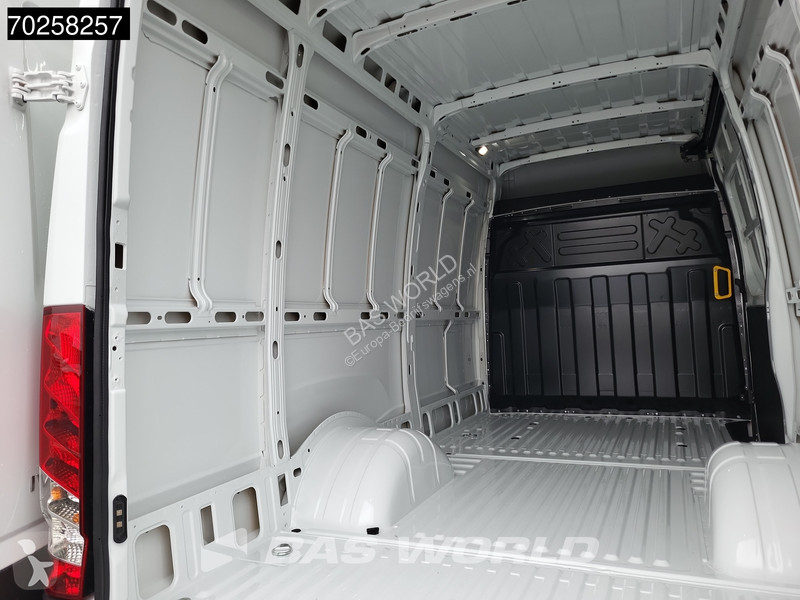 Varevogn Iveco 35C21 3.0L Automaat 210PK L2H2...