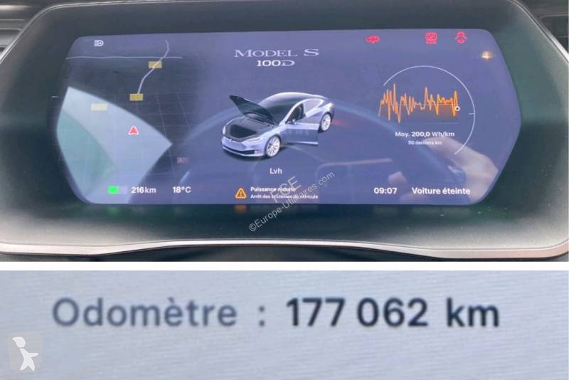Véhicule utilitaire Tesla