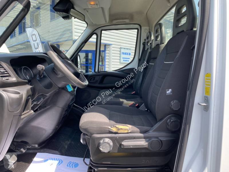 Veicolo commerciale Iveco 35C14 empattement...