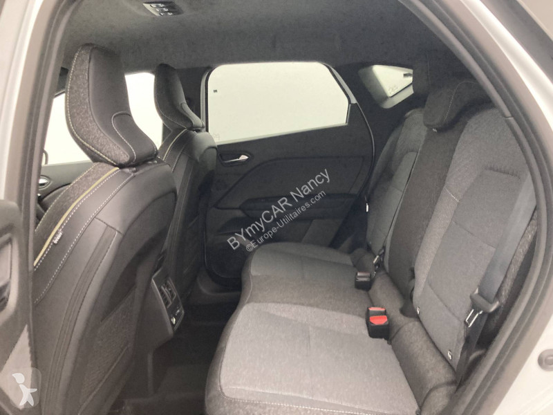 Veicolo commerciale Renault Captur E-Tech full...