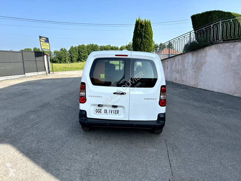 Peugeot Standard 1.6 Bluehdi 100 Premium van