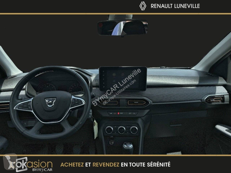 Autoutilitară Dacia Sandero TCe 90 - 22
