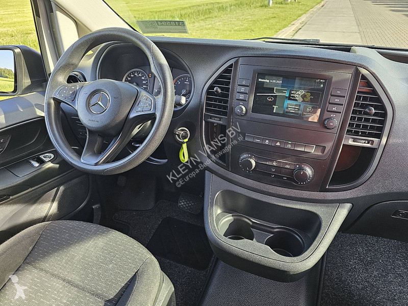 Veicolo commerciale Mercedes 114 Lang Koeler...