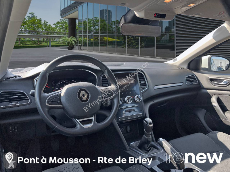 Autoutilitară Renault Mégane IV Berline Blue...