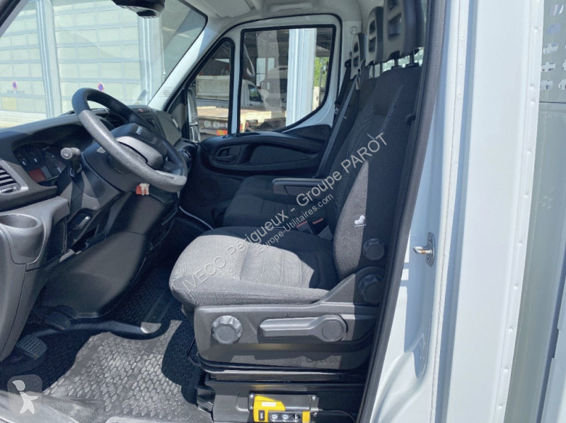 Veicolo commerciale Iveco 35C16H3.0 empattement...