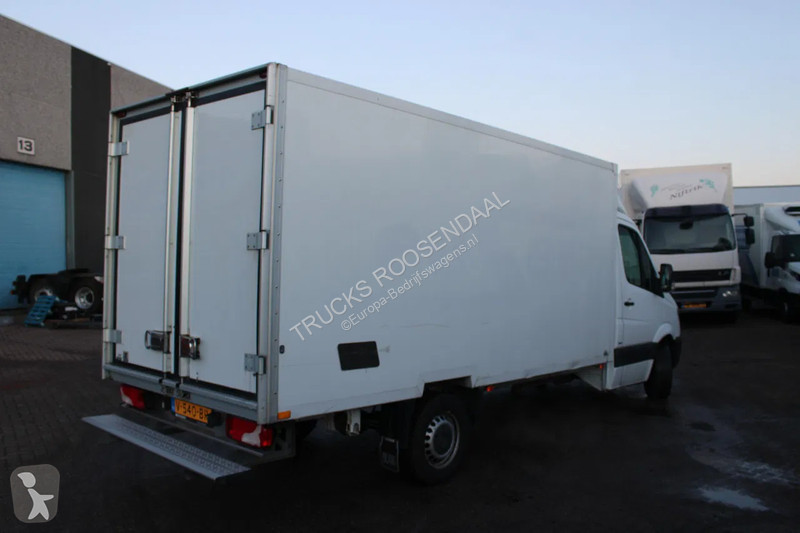 Bedrijfswagen Mercedes 316 + THERMO KING