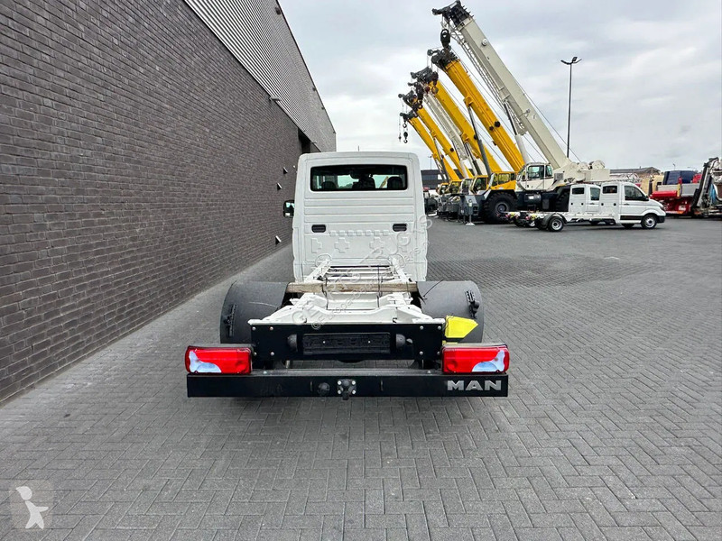 Véhicule utilitaire MAN 6.160 CHASSIS CABINE...