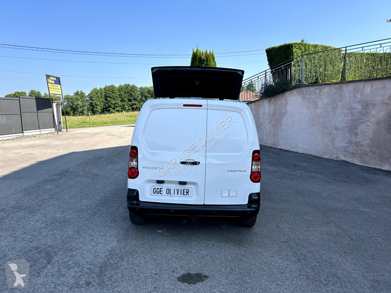Užitkové vozidlo Peugeot Standard 1.6 Bluehdi...