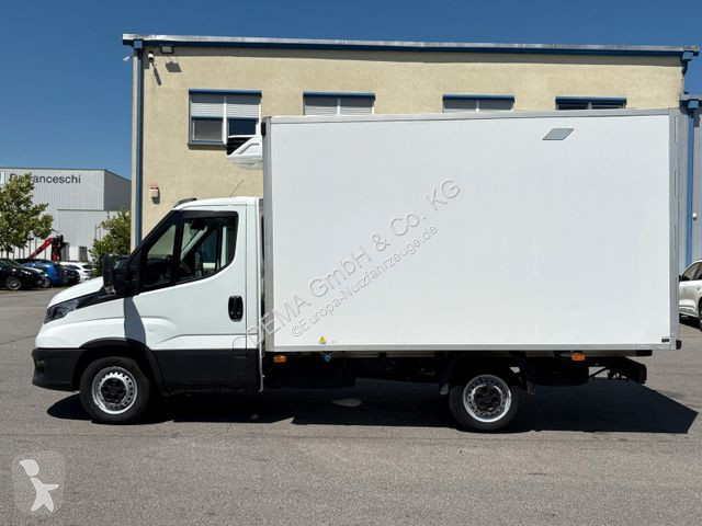 Véhicule utilitaire Iveco...