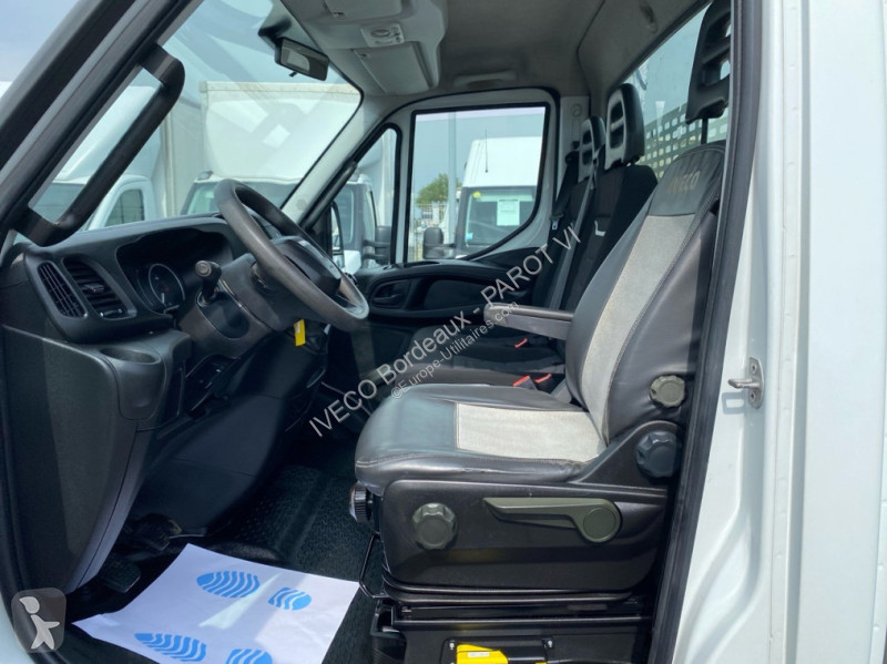 Veicolo commerciale Iveco 35C14H Empattement...