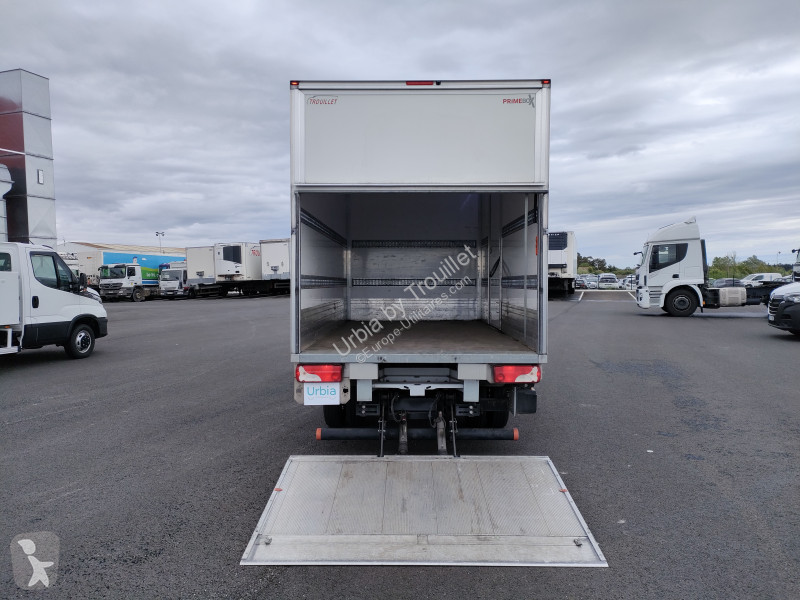 Autoutilitară Mercedes 20M3 HAYON RJ
