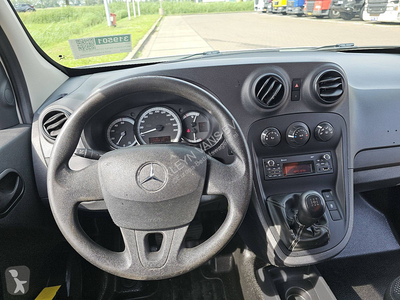 Véhicule utilitaire Mercedes 108 CDI LONG Airco...