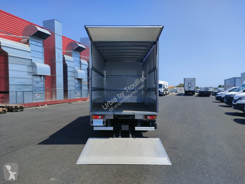 Veicolo commerciale Renault 20M3 145 CV FOURGON...