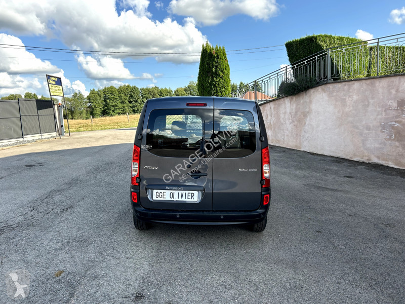 Véhicule utilitaire Mercedes Compact 109 1.5...
