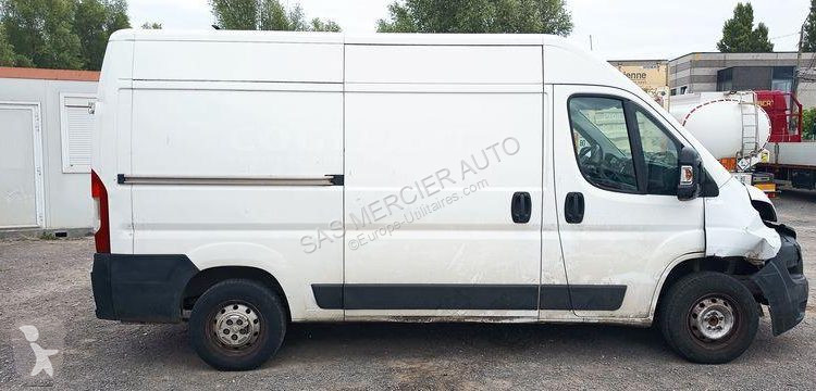 Véhicule utilitaire Peugeot