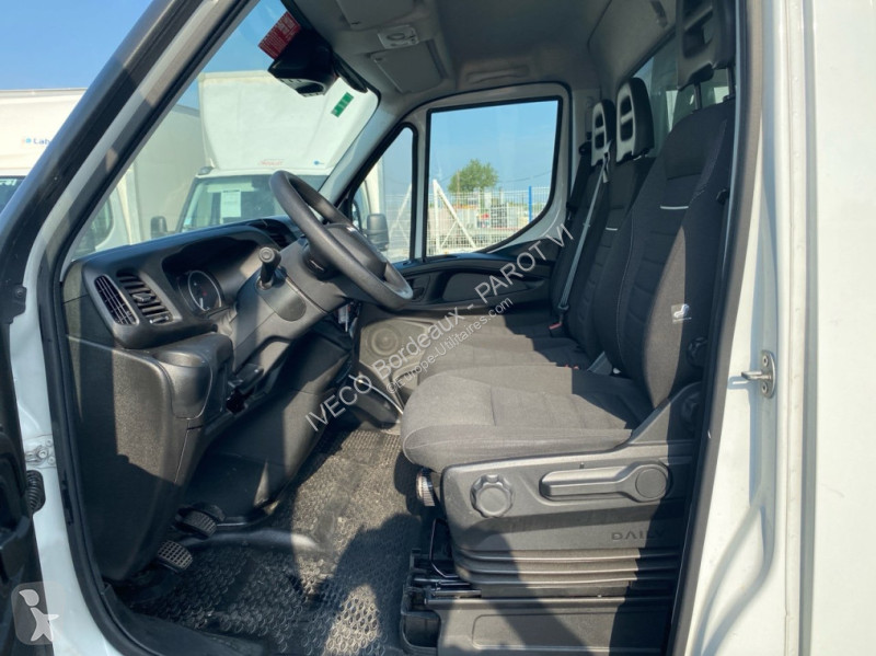 Véhicule utilitaire Iveco 35C16H3.0 empattement...