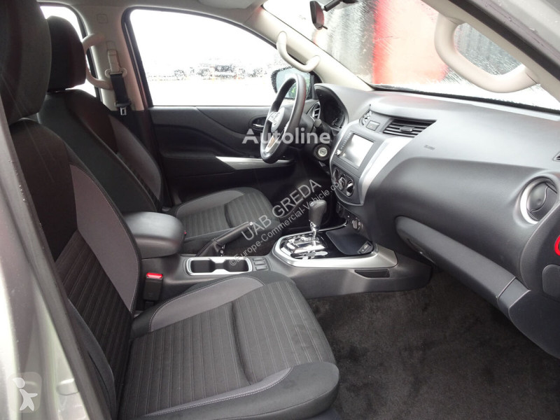 Véhicule utilitaire Nissan