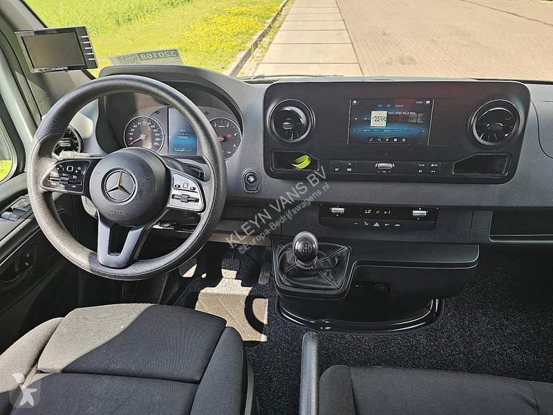 Autoutilitară Mercedes 316 Bakwagen Laadklep!