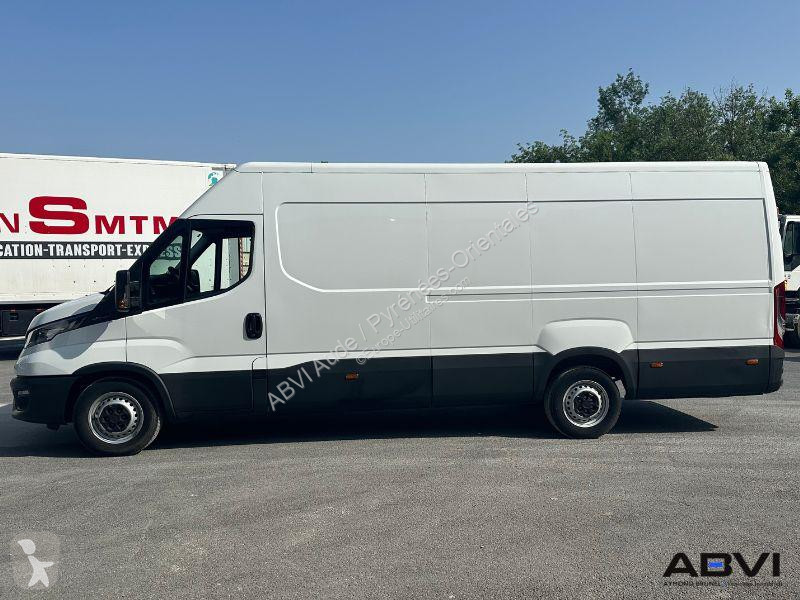 Véhicule utilitaire Iveco 35S16V16 DAILY...