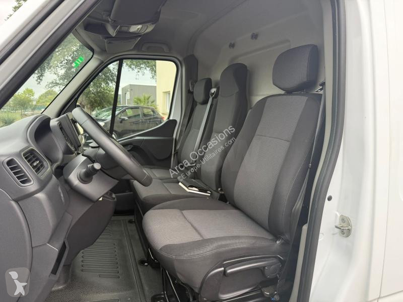 Véhicule utilitaire Renault FOURGON FGN TRAC...