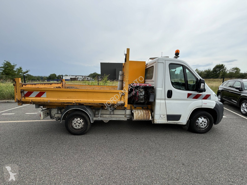 Veículo utilitário Fiat 2.2 JTD 100ch tri-benne