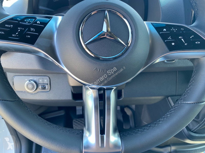 Veicolo commerciale Mercedes Furgone Traz. Post